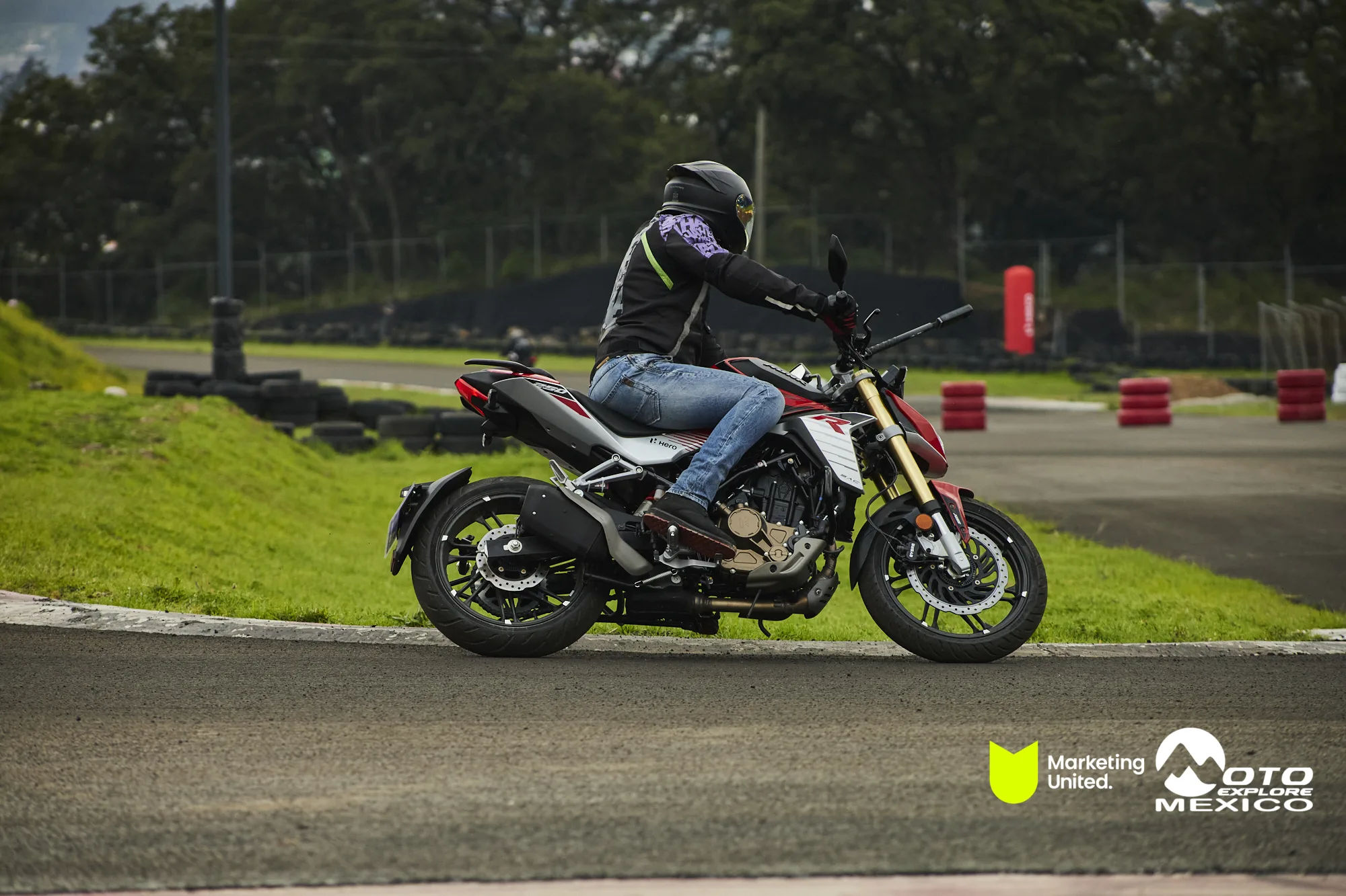 HUNK TRACKDAY 154